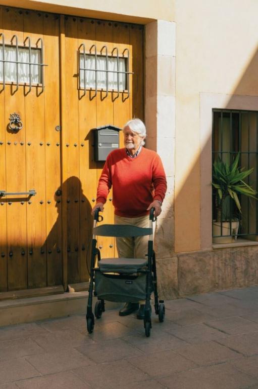 rollator 4 roues playcare w04 hapi medical cherbourg